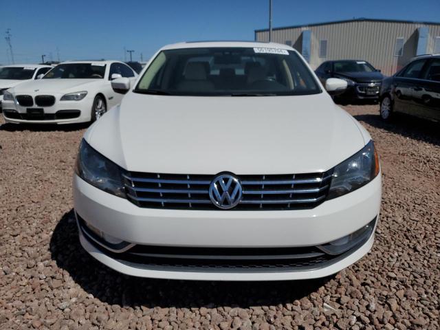 1VWCV7A32FC088294 - 2015 VOLKSWAGEN PASSAT SEL WHITE photo 5