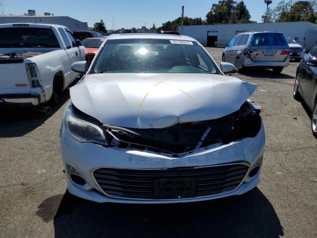 4T1BK1EB1FU142065 - 2015 TOYOTA AVALON XLE WHITE photo 5