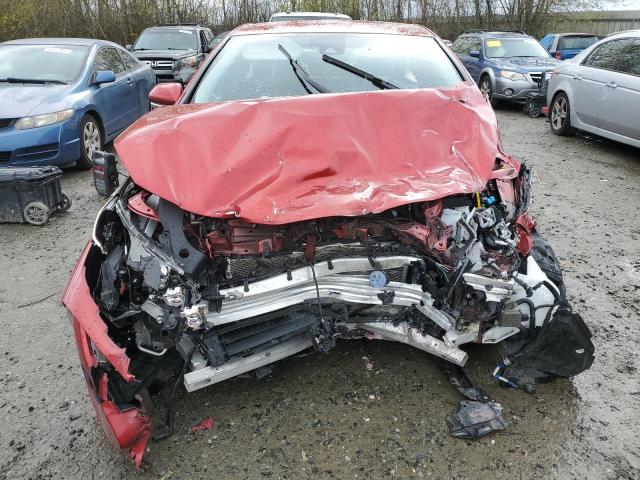 JTDKARFP6J3072576 - 2018 TOYOTA PRIUS PRIM 红色 照片 5