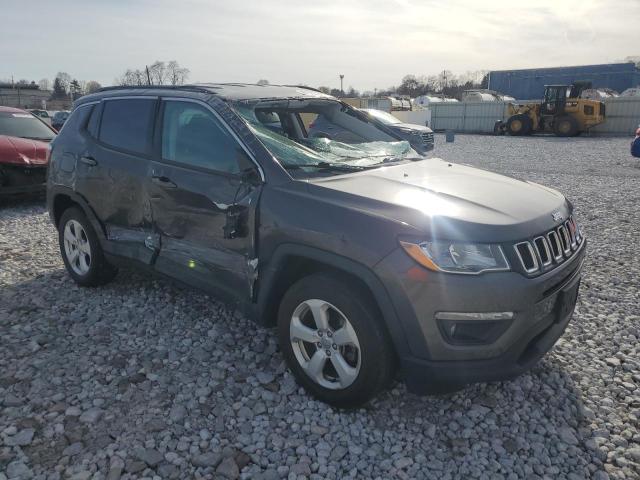 3C4NJDBB7JT423915 - 2018 JEEP COMPASS LATITUDE GRAY photo 4