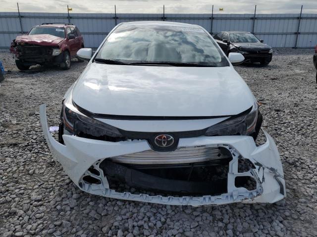 JTDEPMAE9N3021437 - 2022 TOYOTA COROLLA LE WHITE photo 5