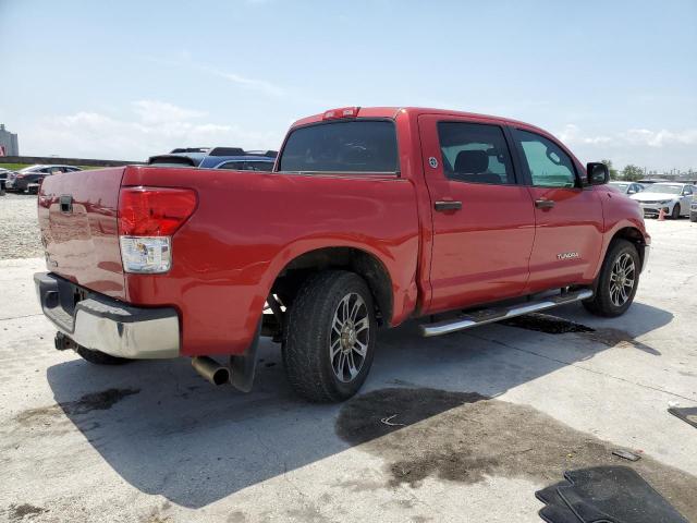 5TFEM5F15DX055676 - 2013 TOYOTA TUNDRA CREWMAX SR5 RED photo 3