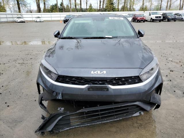 3KPF24AD1PE604350 - 2023 KIA FORTE LX GRAY photo 5