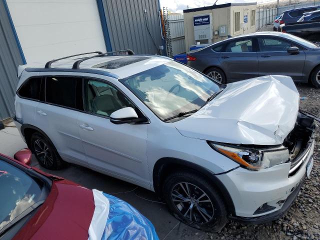 5TDJKRFHXGS254662 - 2016 TOYOTA HIGHLANDER XLE WHITE photo 4