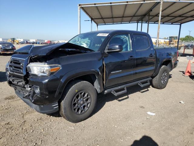 3TMAZ5CN8JM058743 - 2018 TOYOTA TACOMA DOUBLE CAB BLACK photo 1