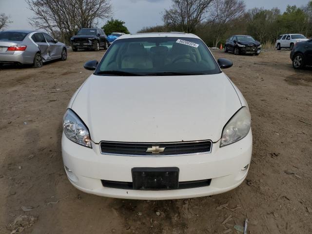 2G1WK161269403009 - 2006 CHEVROLET MONTE CARL LT WHITE photo 5