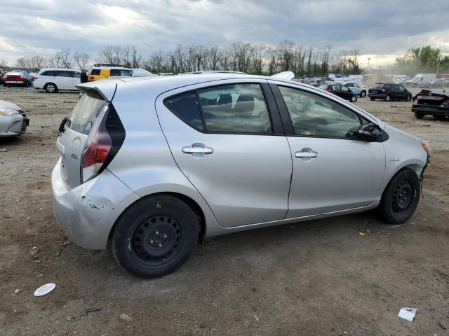 JTDKDTB37F1581392 - 2015 TOYOTA PRIUS C SILVER photo 3