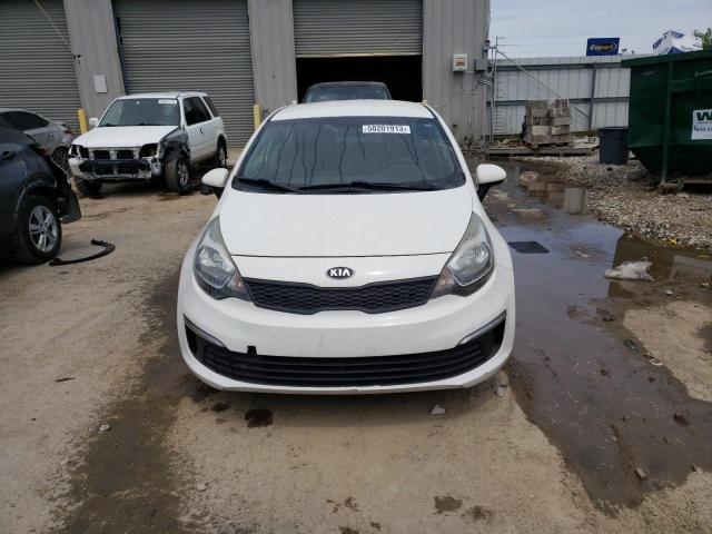 KNADM4A37G6606440 - 2016 KIA RIO LX WHITE photo 5