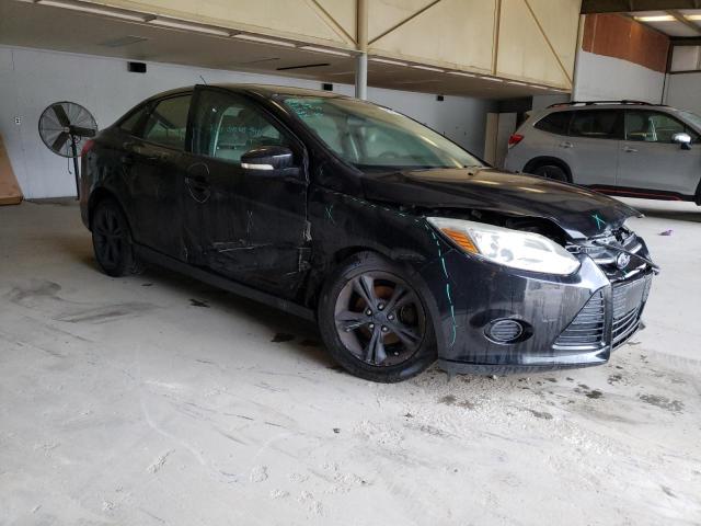 1FADP3F2XDL280253 - 2013 FORD FOCUS SE BLACK photo 4