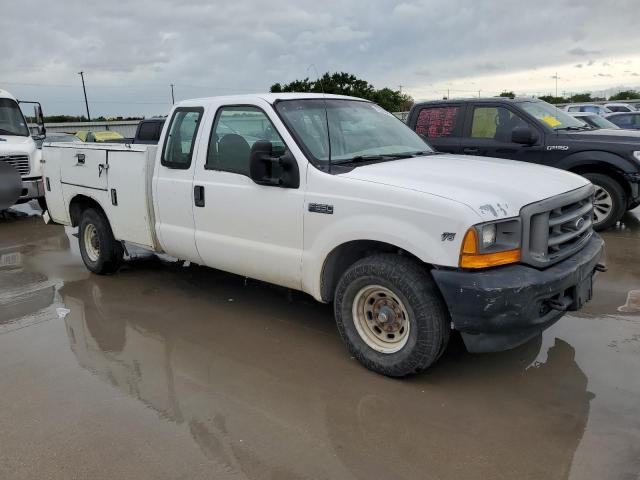 3FTNX20L41MA55718 - 2001 FORD F250 SUPER DUTY WHITE photo 4