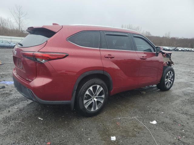 5TDGZRBH6NS236913 - 2022 TOYOTA HIGHLANDER XLE 红色 照片 3