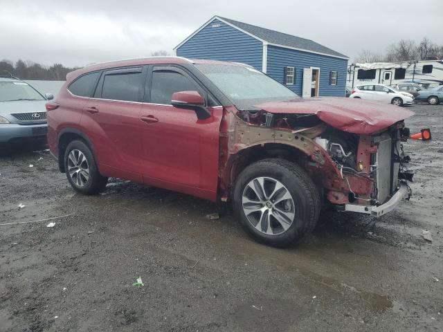 5TDGZRBH6NS236913 - 2022 TOYOTA HIGHLANDER XLE 红色 照片 4