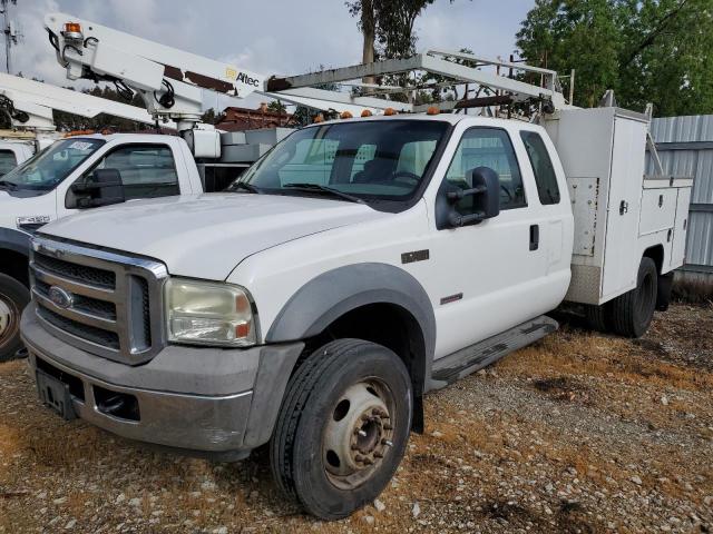 1FDXX46PX5ED05100 - 2005 FORD F450 SUPER DUTY WHITE photo 1