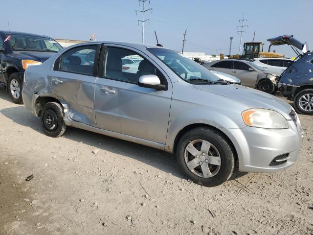 KL1TD56EX9B355509 - 2009 CHEVROLET AVEO LS SILVER photo 4