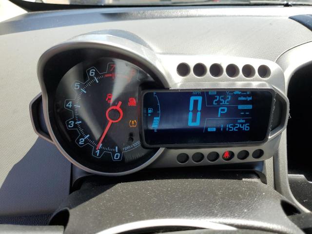 1G1JA5SH4G4174733 - 2016 CHEVROLET SONIC LS SILVER photo 9