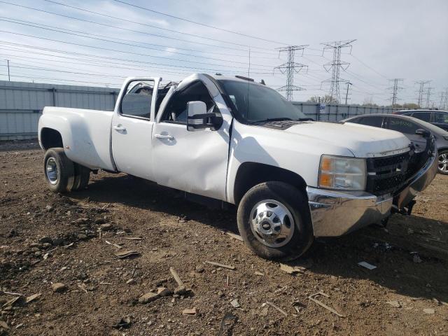 1GC4C0C87BF225655 - 2011 CHEVROLET SILVERADO C3500 LT WHITE photo 4