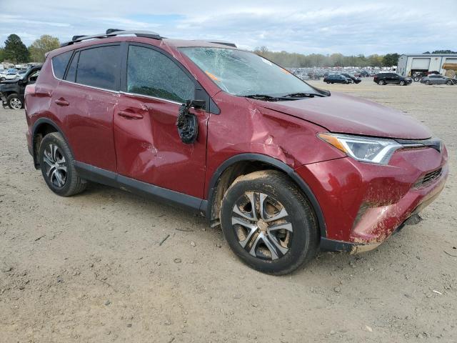 2T3ZFREV9JW488943 - 2018 TOYOTA RAV4 LE 栗色 照片 4