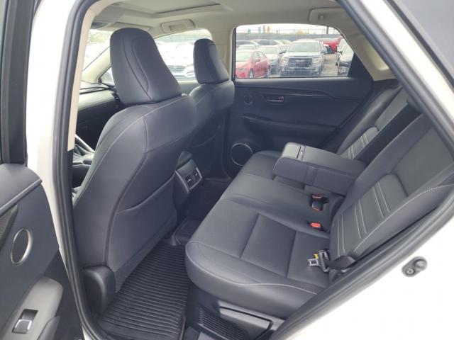 JTJBARBZ0K2188741 - 2019 LEXUS NX 300 BASE თეთრი ფოტო 9