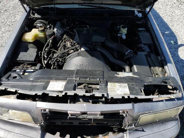 1LNLM81W8TY690651 - 1996 LINCOLN TOWN CAR EXECUTIVE Silber Foto 11