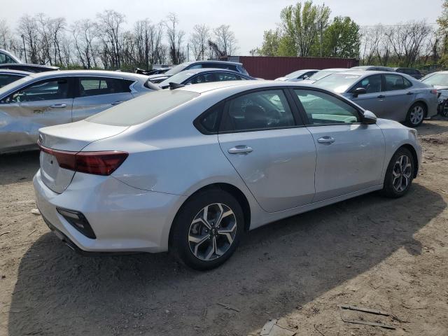 3KPF24AD7LE261392 - 2020 KIA FORTE FE SILVER photo 3