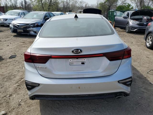 3KPF24AD7LE261392 - 2020 KIA FORTE FE SILVER photo 6