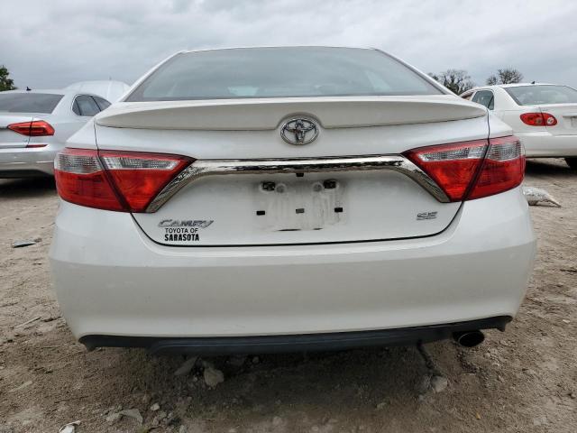 4T1BF1FK2HU436905 - 2017 TOYOTA CAMRY LE WHITE photo 6