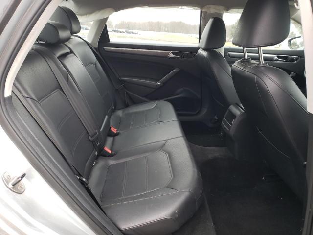 1VWDT7A30HC009802 - 2017 VOLKSWAGEN PASSAT R-LINE Արծաթագույն լուսանկար 10