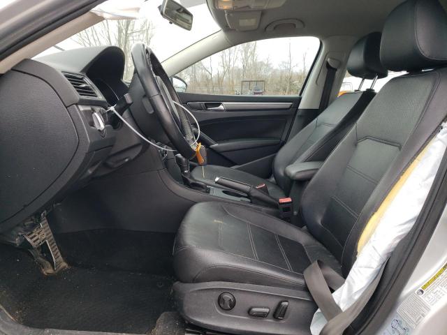 1VWDT7A30HC009802 - 2017 VOLKSWAGEN PASSAT R-LINE Արծաթագույն լուսանկար 7