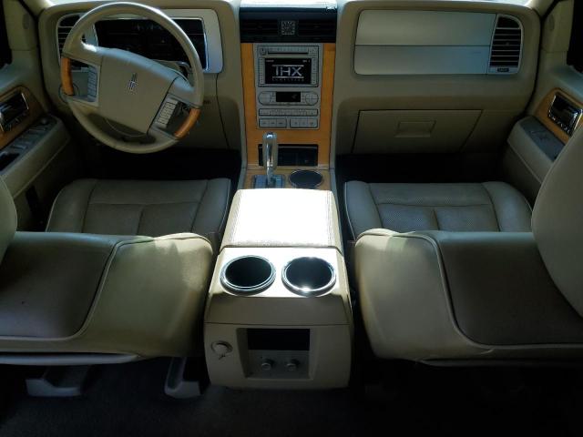 5LMFU27507LJ09779 - 2007 LINCOLN NAVIGATOR თეთრი ფოტო 8