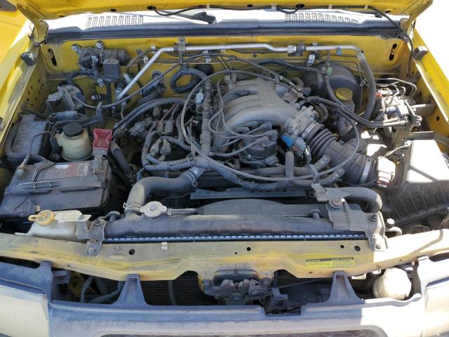 5N1ED28YX1C538300 - 2001 NISSAN XTERRA XE YELLOW photo 11