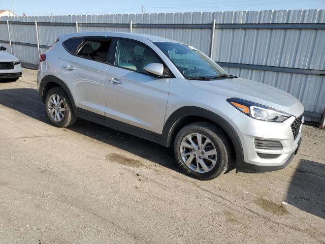 KM8J2CA43KU941581 - 2019 HYUNDAI TUCSON SE SILVER photo 4