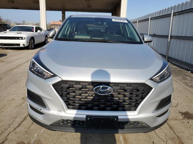 KM8J2CA43KU941581 - 2019 HYUNDAI TUCSON SE SILVER photo 5