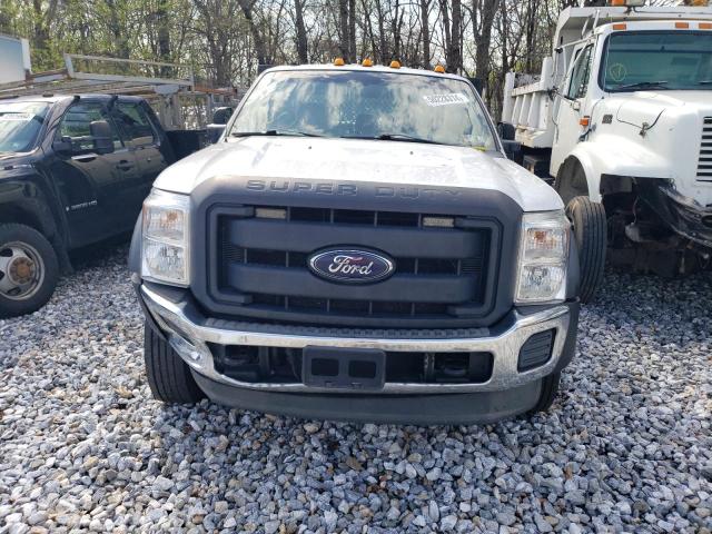 1FD0W4GT4CEC06589 - 2012 FORD F450 SUPER DUTY WHITE photo 5