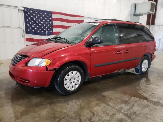 1C4GP45R25B352131 - 2005 CHRYSLER TOWN & COU RED photo 1