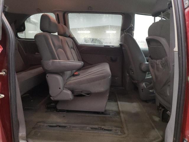 1C4GP45R25B352131 - 2005 CHRYSLER TOWN & COU წითელი ფოტო 11