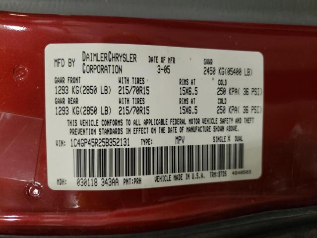 1C4GP45R25B352131 - 2005 CHRYSLER TOWN & COU წითელი ფოტო 13