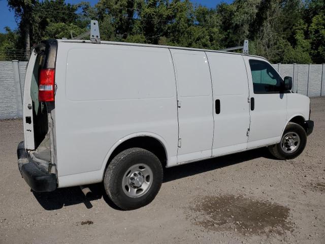 1GCWGAFG0K1369552 - 2019 CHEVROLET EXPRESS G2 WHITE photo 3