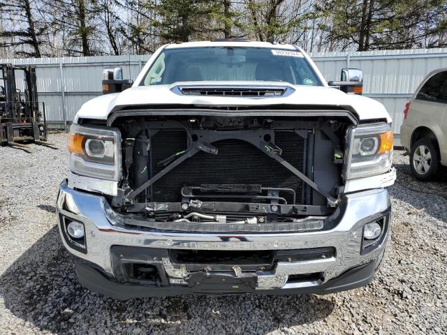 1GT12REY2KF224632 - 2019 GMC SIERRA K2500 SLT WHITE photo 5