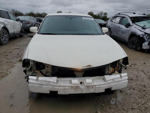 2G1WF52E549180319 - 2004 CHEVROLET IMPALA WHITE photo 5