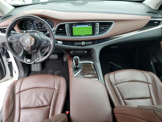 5GAERDKW1JJ165251 - 2018 BUICK ENCLAVE AVENIR WHITE photo 8