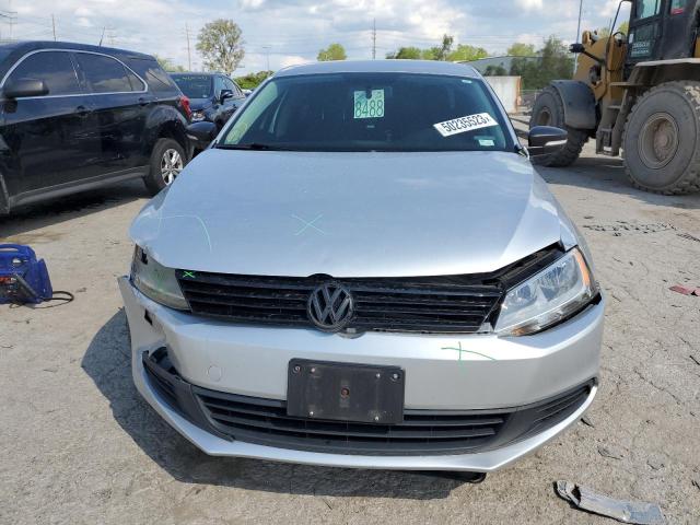 3VW2K7AJ2EM290195 - 2014 VOLKSWAGEN JETTA BASE Gümüş foto 5