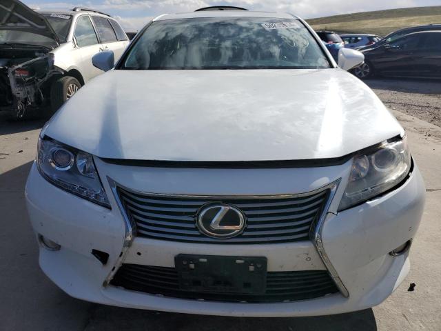 JTHBK1GGXD2053938 - 2013 LEXUS ES 350 WHITE photo 5