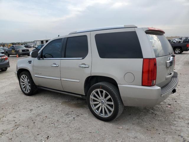 1GYFK63808R206333 - 2008 CADILLAC ESCALADE LUXURY BEIGE photo 2