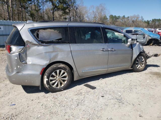 2C4RC1BG8HR598869 - 2017 CHRYSLER PACIFICA TOURING L SILVER photo 3