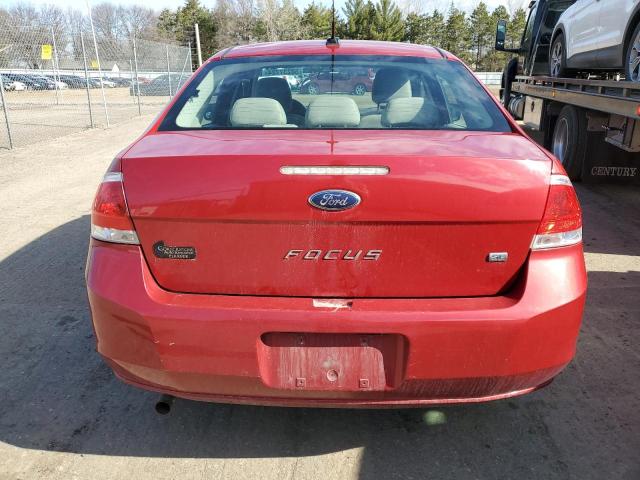 1FAHP3FN7AW141123 - 2010 FORD FOCUS SE RED photo 6