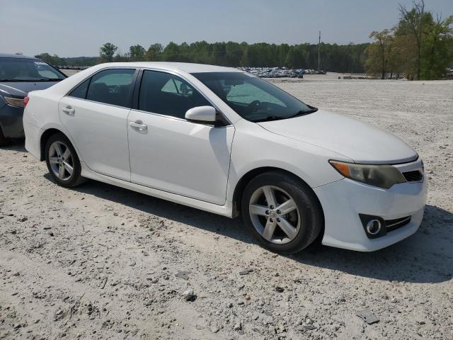 4T1BF1FK9EU771848 - 2014 TOYOTA CAMRY L WHITE photo 4