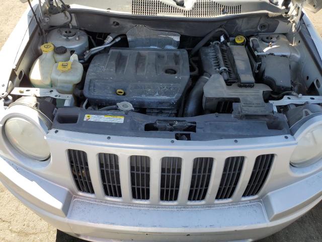 1J8FF47W37D142512 - 2007 JEEP COMPASS SILVER photo 11