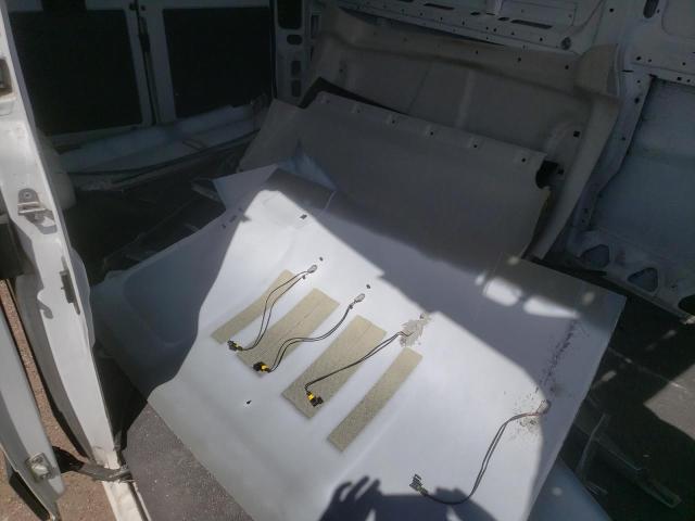 3C6TRVDG1KE555869 - 2019 RAM PROMASTER 2500 HIGH WHITE photo 13