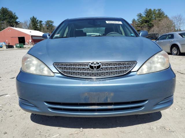 4T1BE30K12U613409 - 2002 TOYOTA CAMRY LE BLUE photo 5