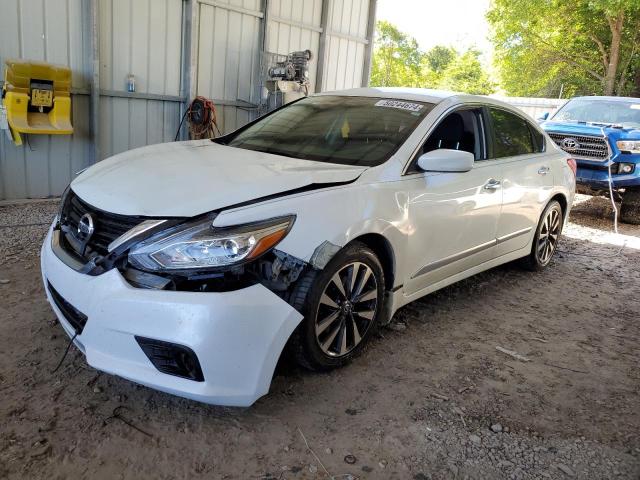 1N4AL3AP1HC257015 - 2017 NISSAN ALTIMA 2.5 WHITE photo 1